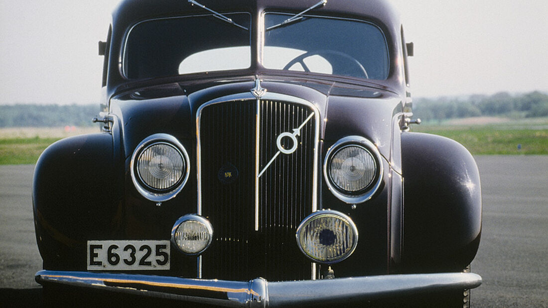 Volvo PV36