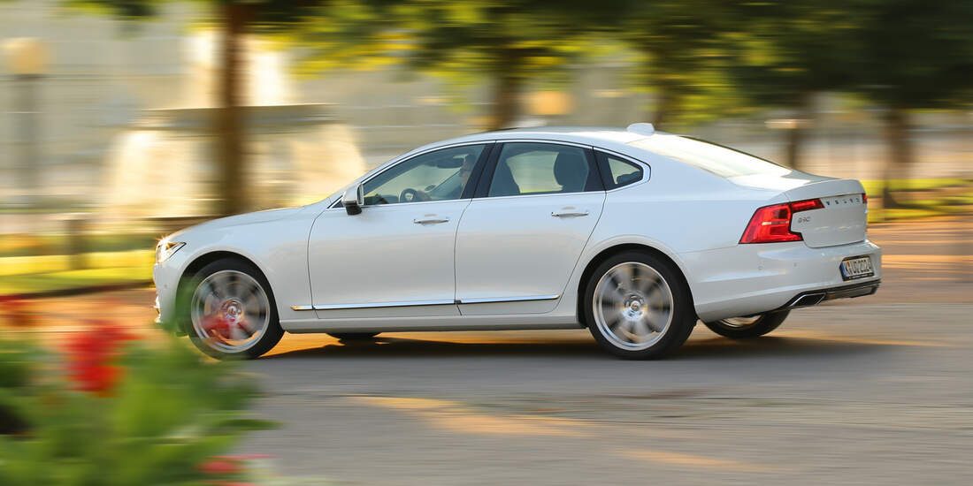 Volvo S90 D5 AWD, Seitenansicht