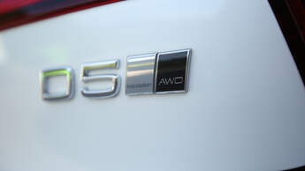 Volvo S90 D5 AWD, Typenbezeichnung