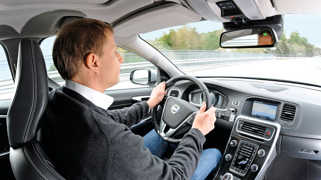 Volvo V60 Plug-in-Hybrid, Cockpit