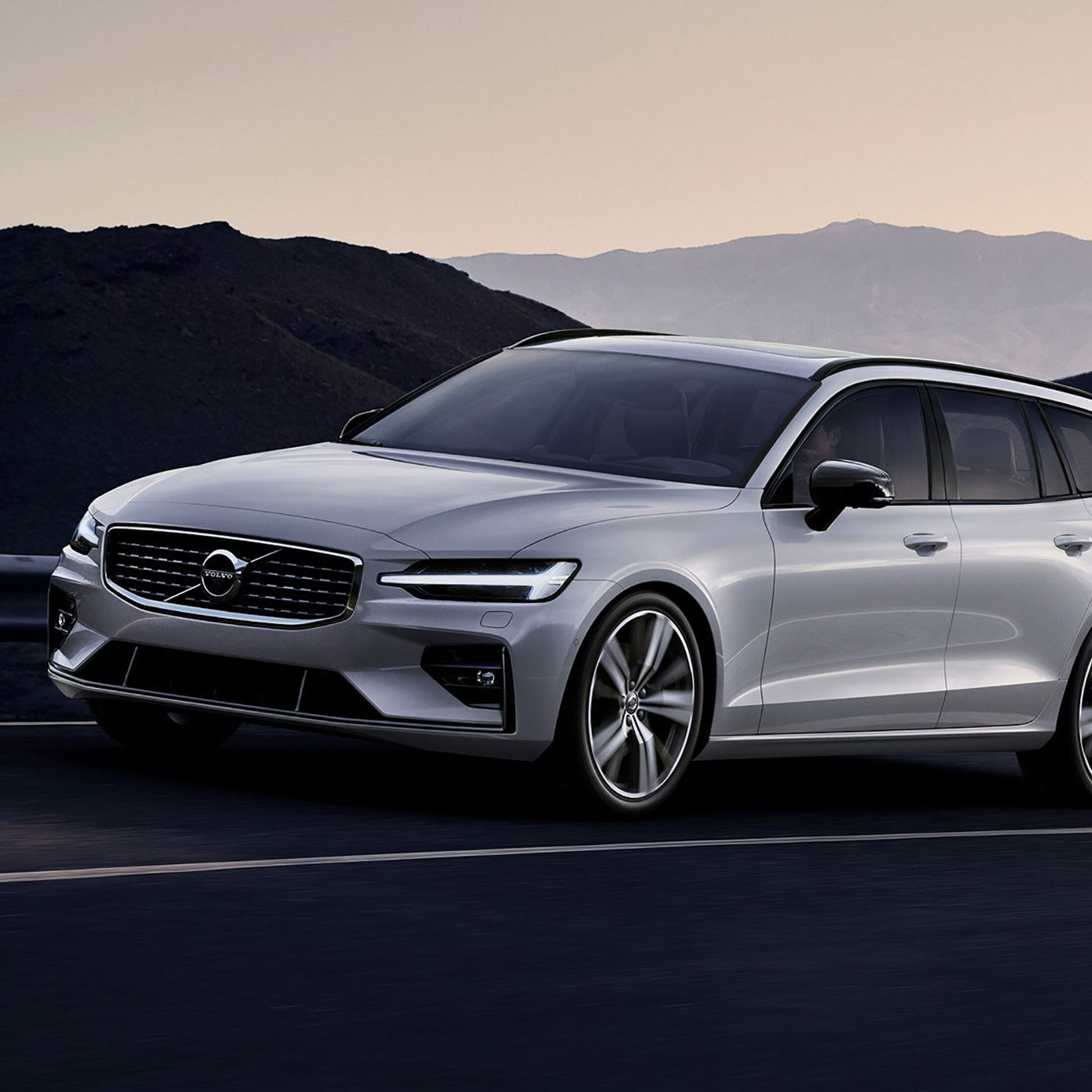 https://imgr1.auto-motor-und-sport.de/Volvo-V60-R-Design--jsonLd1x1-6dcc87f1-1177143.jpg