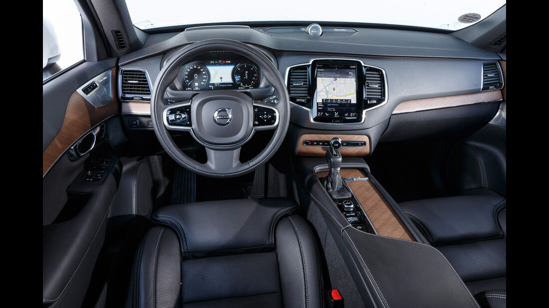 Volvo XC90 D5 AWD, Cockpit