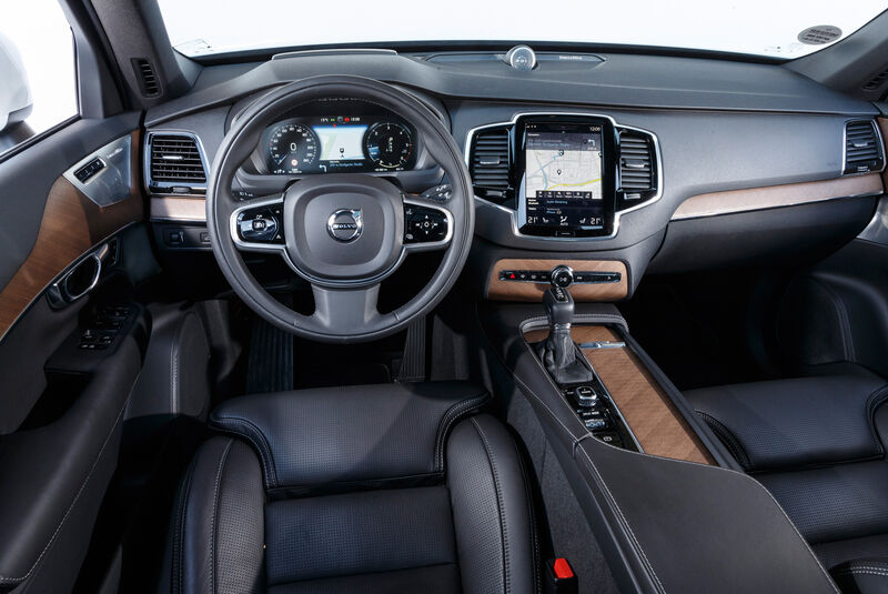 Volvo XC90 D5 AWD, Cockpit