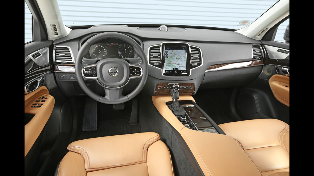 Volvo XC90 D5, Cockpit