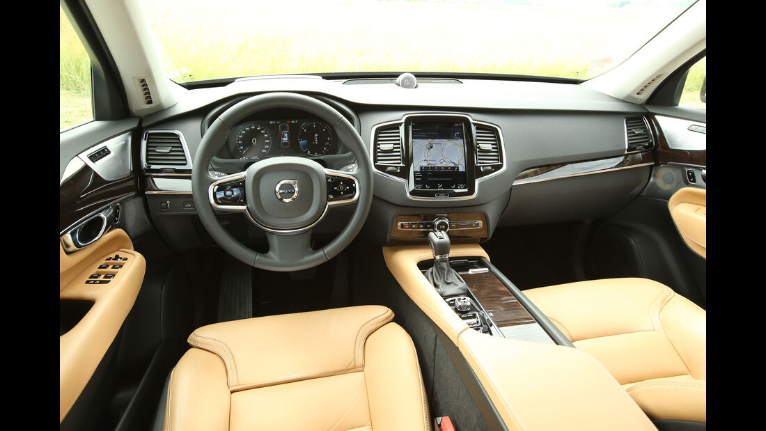 Volvo XC90 D5, Cockpit