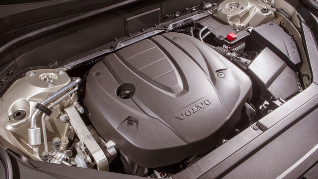 Volvo XC90, Motor