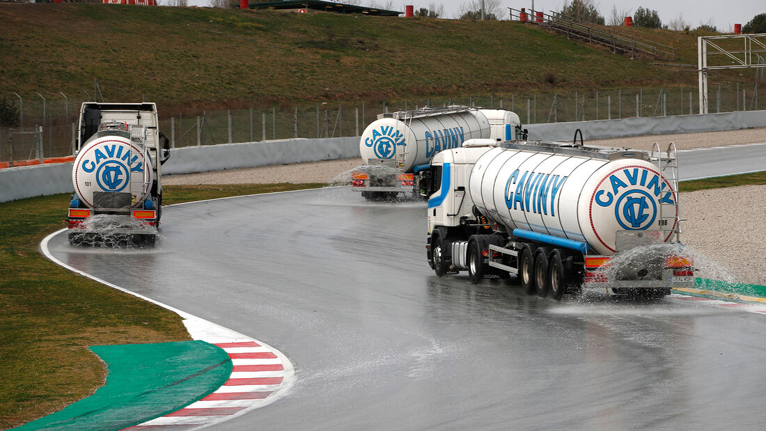 Wasser-Tanker - Formel 1 - Test - Barcelona - 25. Februar 2022
