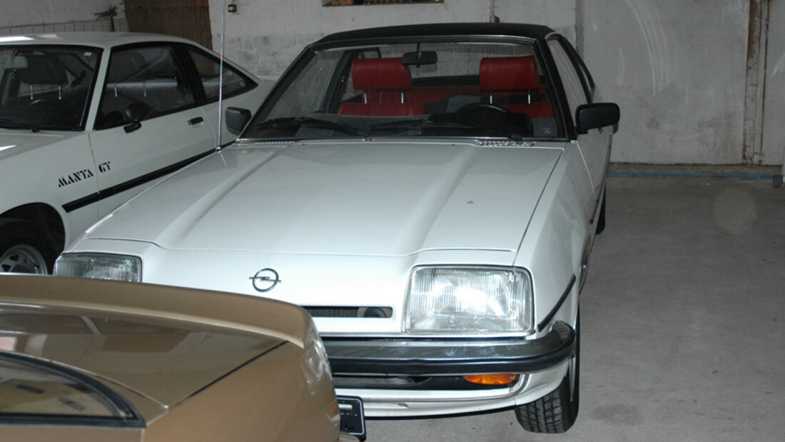 Weisser Opel Manta von vorne