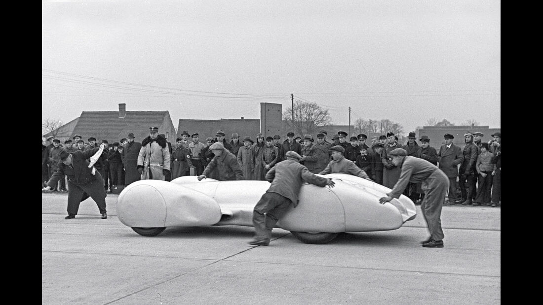 Weltrekordfahrt 1939, Seitenansicht