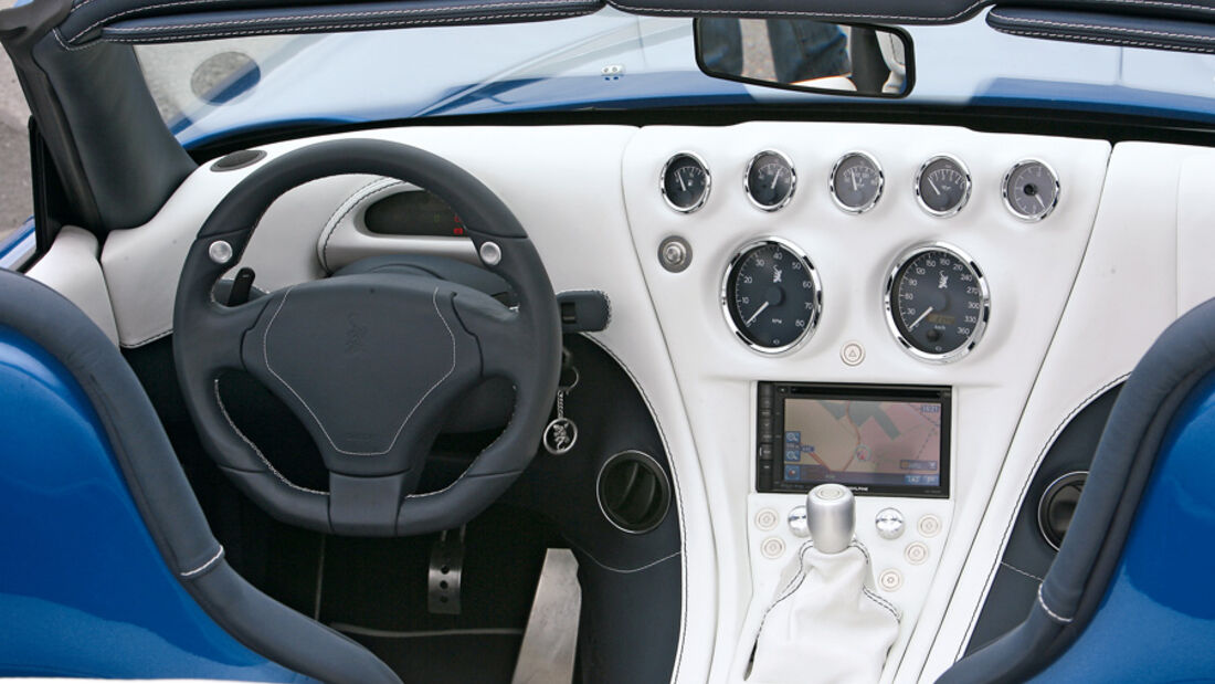 Wiesmann MF5, Cockpit