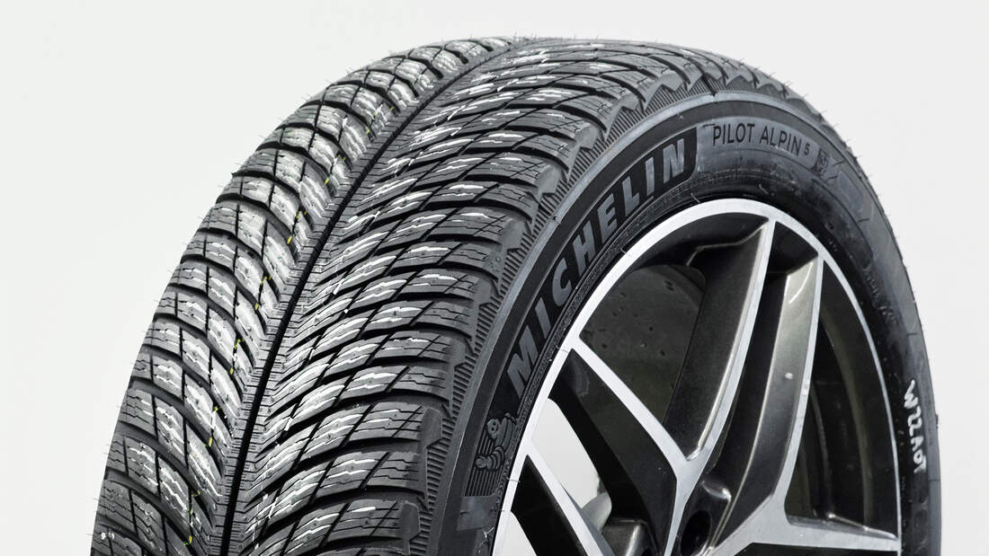 WinterreifenTest 2022 (245/45 R 19 W) für die obere Mittelklasse