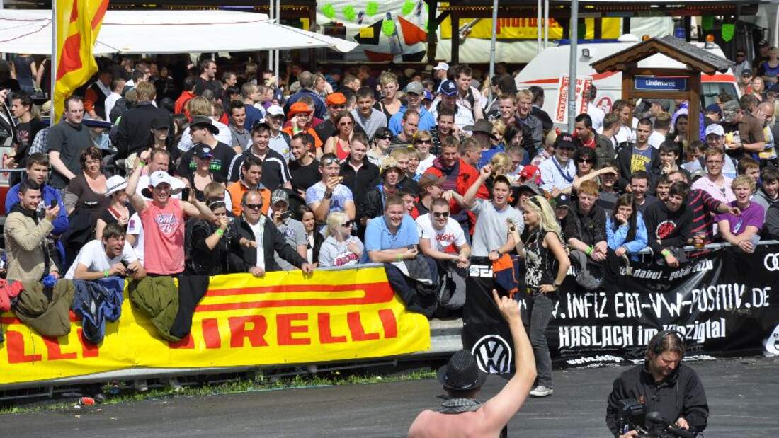 Geile Jungs Und Mädels Treffen Sich Geile Jungs Und Mädels Treffen Sich
