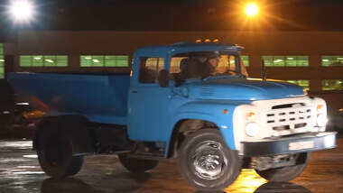 ZIL-130 BMW X5 M