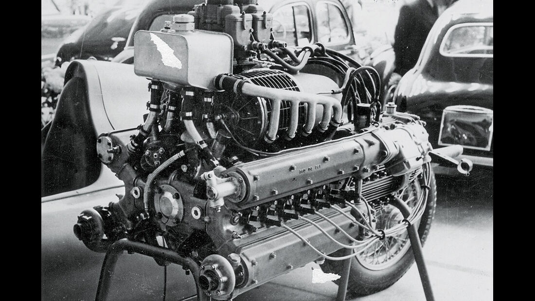 Zwölfzylinder-Boxermotor 