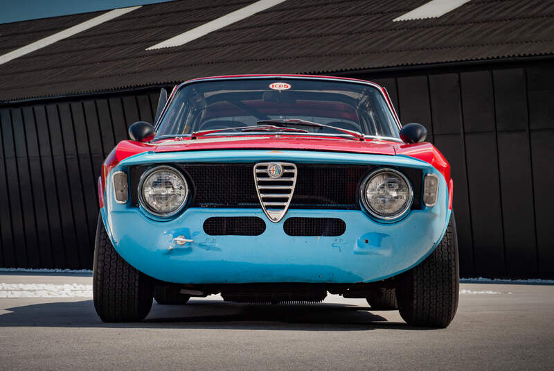 alfa romeo giulia sprint gta