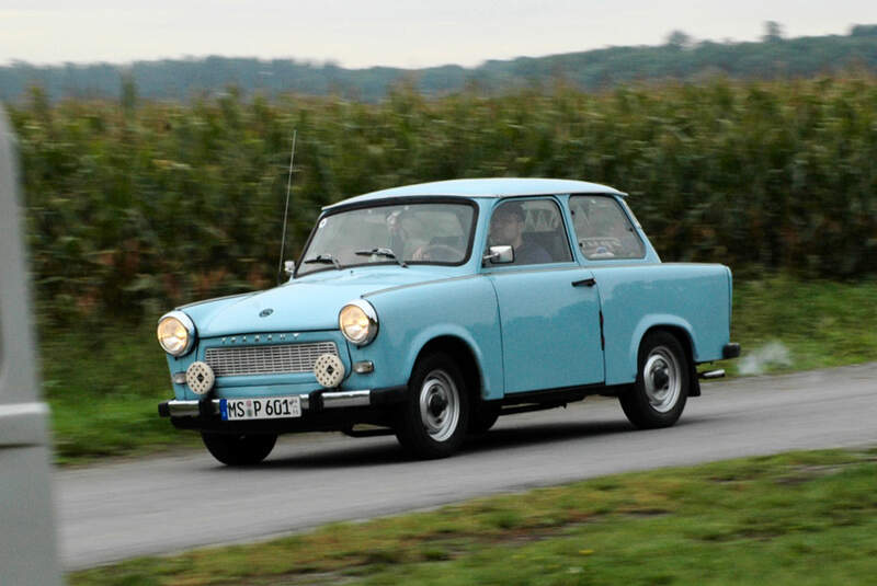 hellblauer Trabant