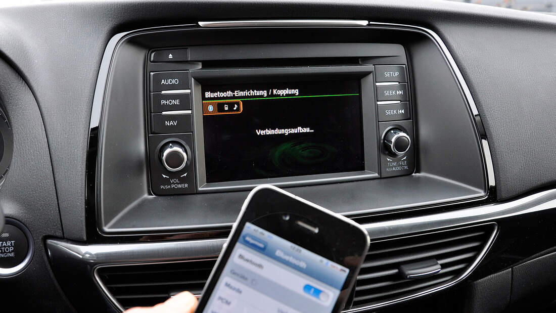 10 Bluetooth-Systeme im Verbindungstest | AUTO MOTOR UND SPORT