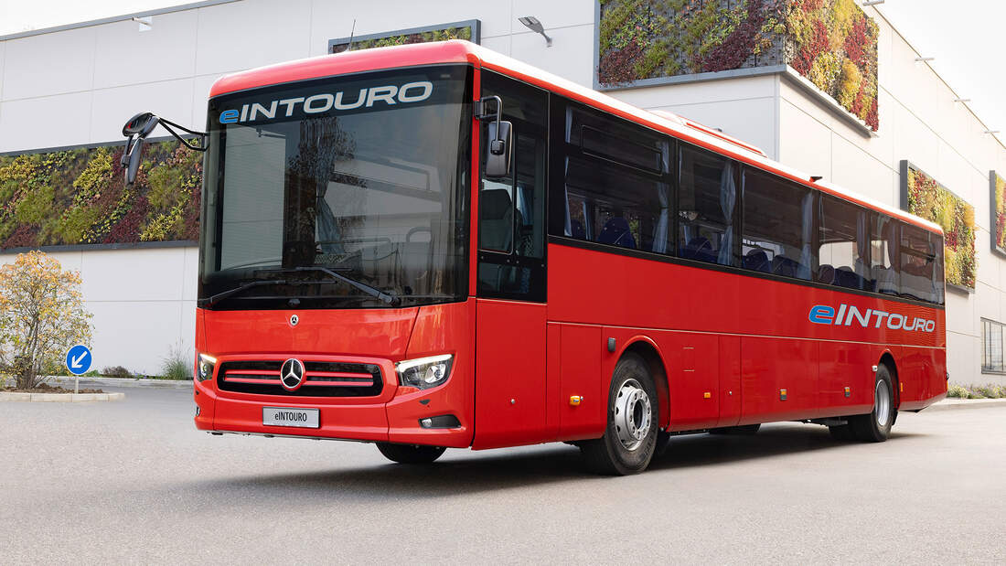 Neuer-Elektrobus-Mercedes-eIntouro-mit-LFP-Akku-Actros-Technik-im-Elektro-berlandbus