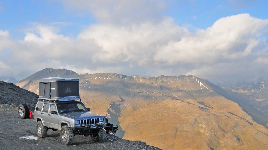 Jeep Cherokee als Gipfelstürmer