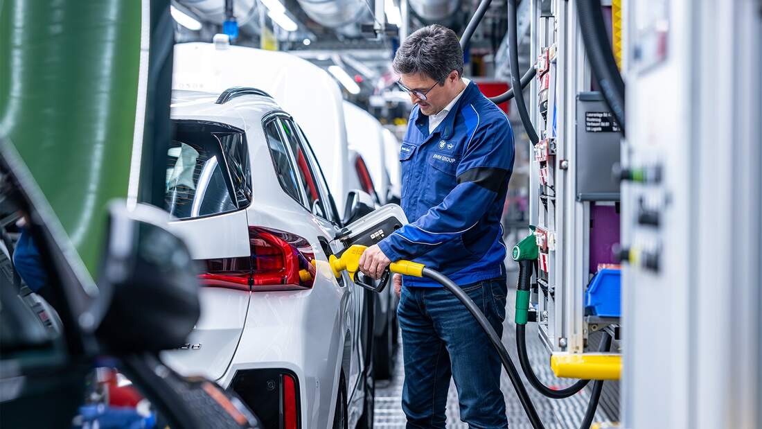 HVO-100-Bef-llung-in-allen-deutschen-BMW-Werken-BMW-tankt-Recycling-Diesel-in-Neuwagen