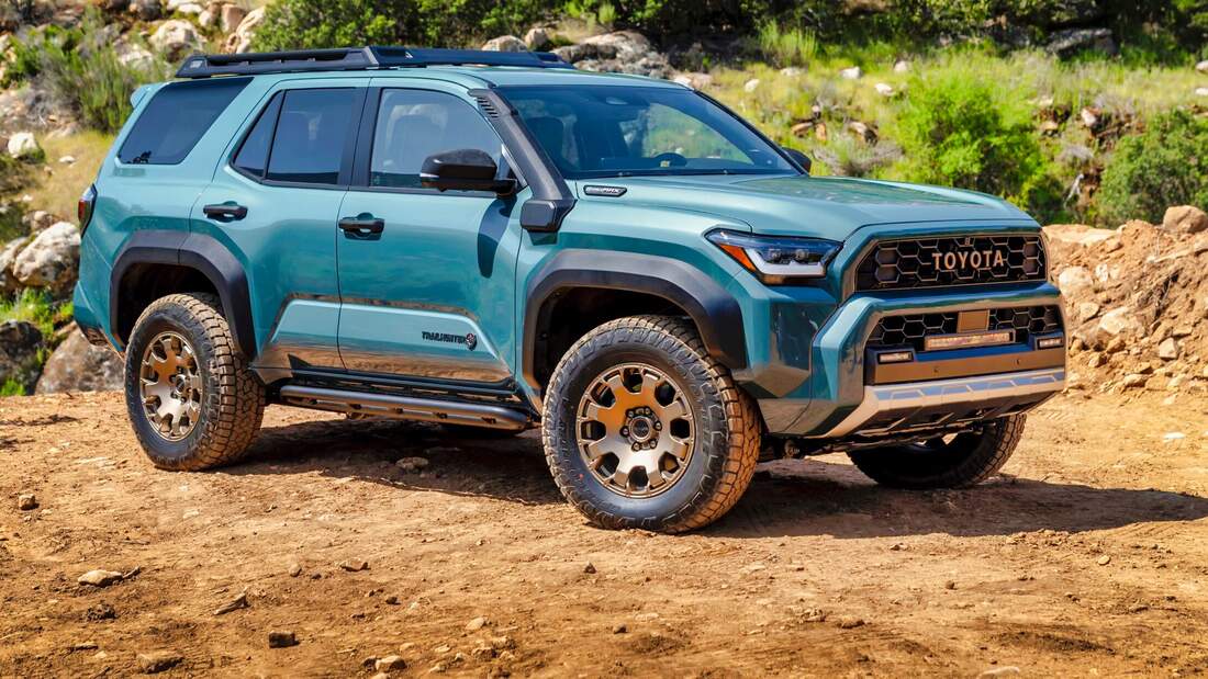 toyota-4runner-2025-gel-ndewagen-mit-330-hybrid-ps-auto-motor-und-sport