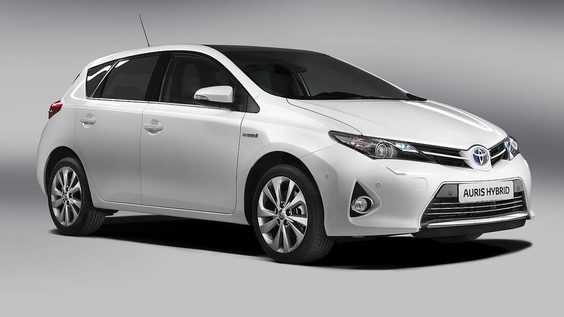 Toyota auris hybrid discount