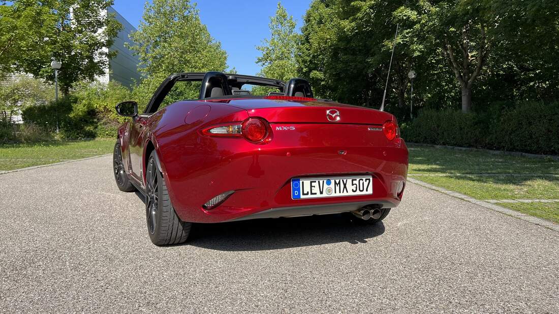 Mazda-MX-5-R-ckruf-Einparkhilfe-mit-Sehschw-che