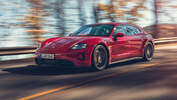 Porsche TAYCAN GTS SPOR TURISMO