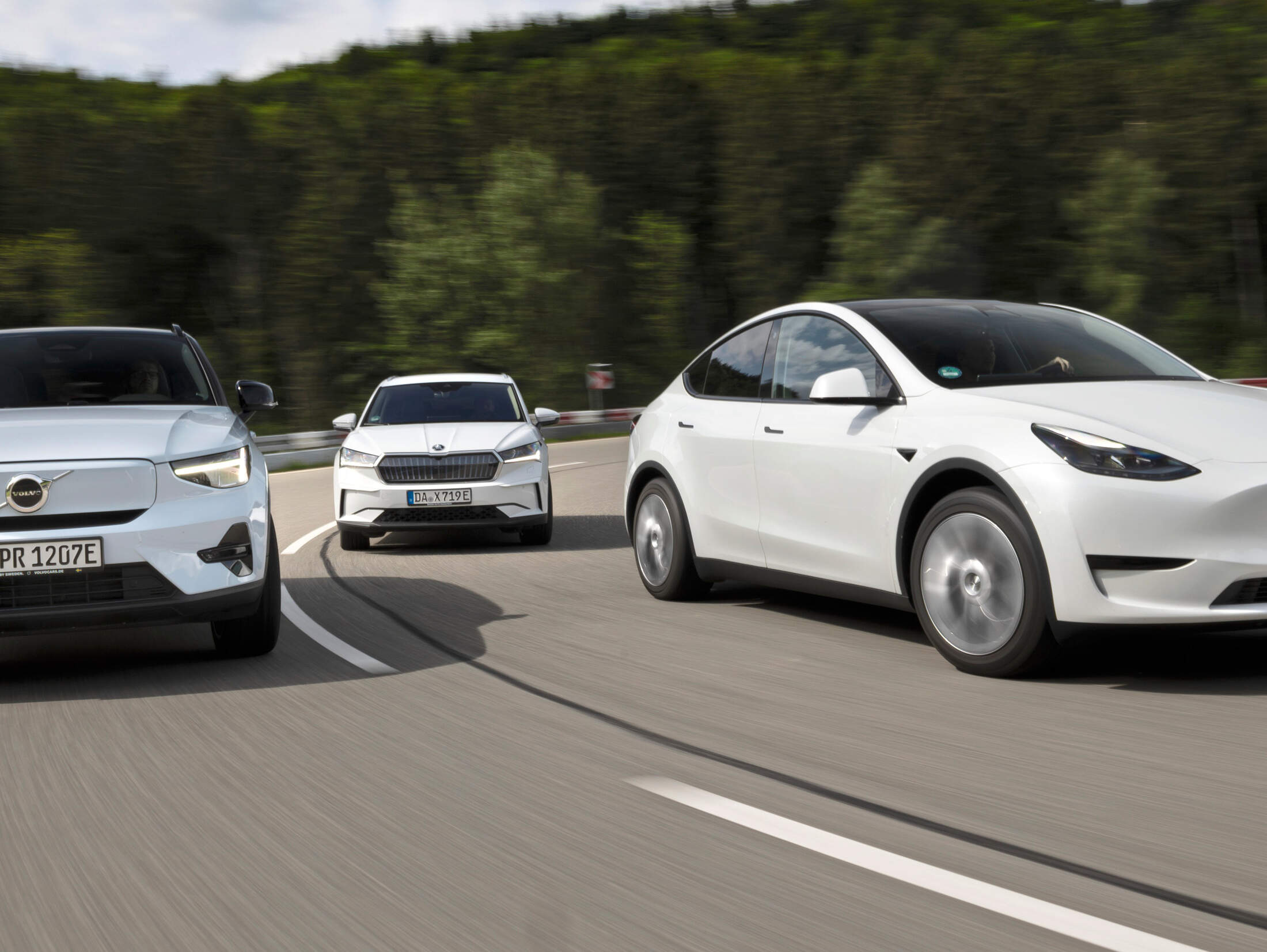 Skoda Enyaq 85 Tesla Model Y Volvo XC40 im Test AUTO MOTOR UND SPORT