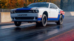 Dodge Challenger Mopar Drag Pak
