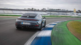 Porsche 911 Carrera GTS.2