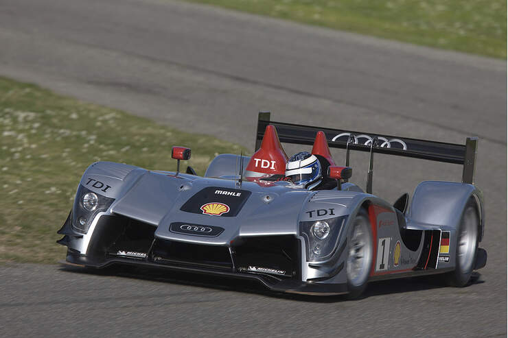 Audi R15 TDI DieselRennsportwagen der zweiten Generation auto motor