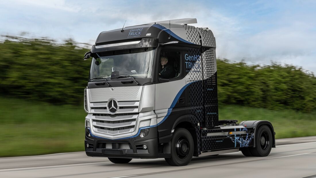 next level Mercedes-Benz GenH2 Truck