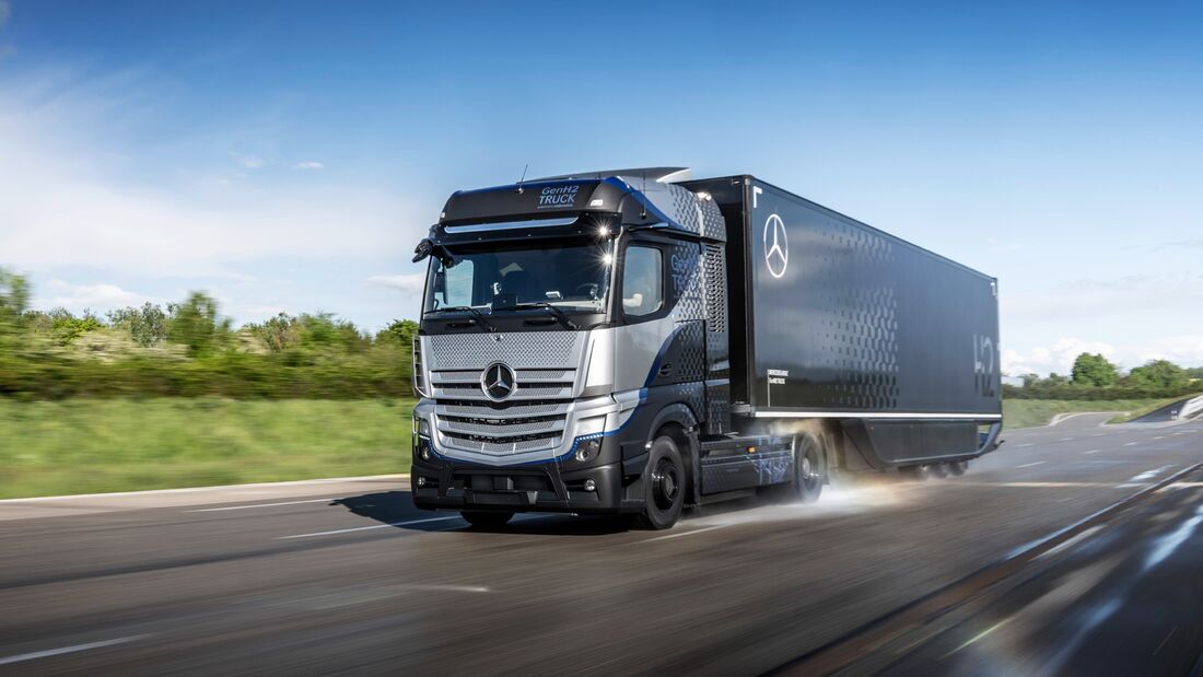 next level Mercedes-Benz GenH2 Truck