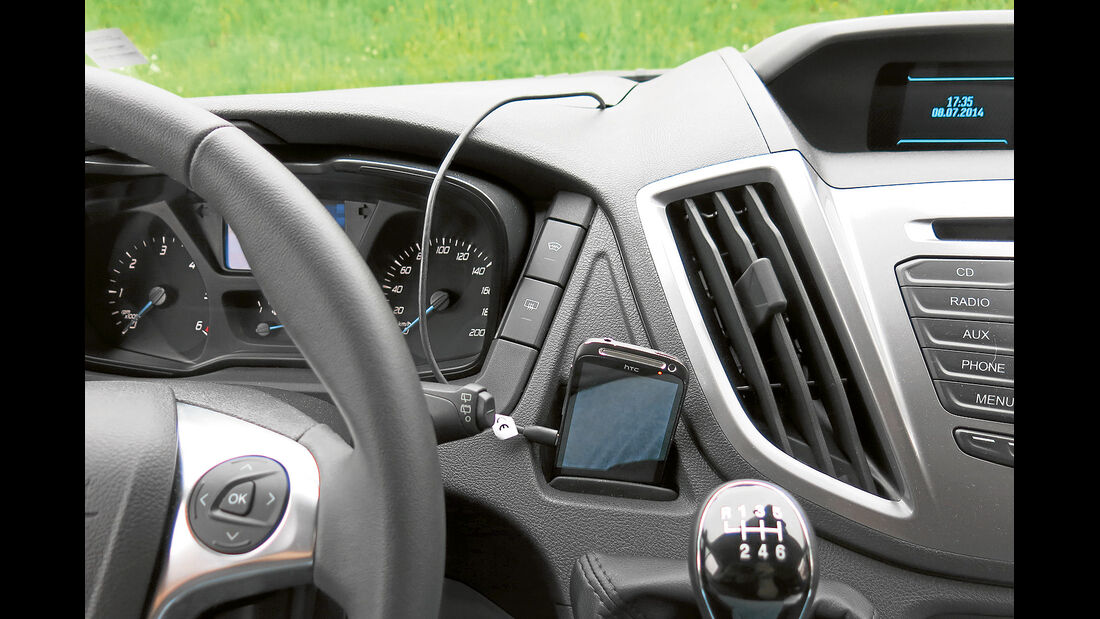 promobil Megatest 2014, Basisfahrzeuge, Ford Transit, Cockpit