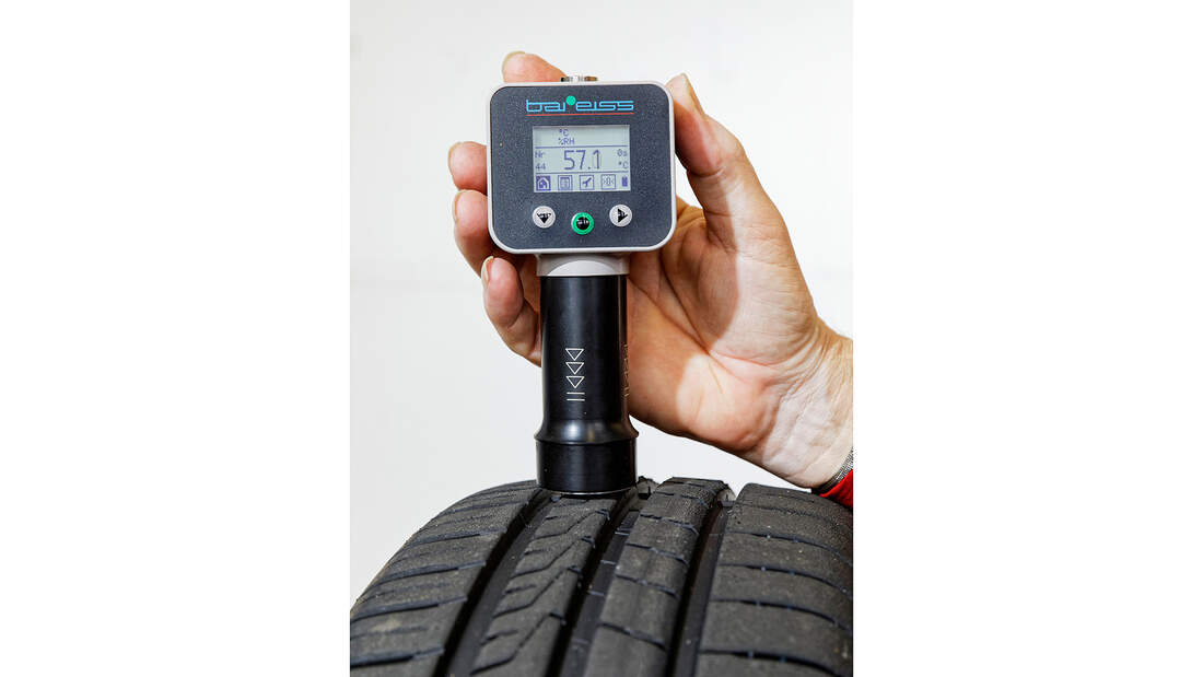 Ganzjahresreifen in 235/35 R 19 91Y XL im Test AUTO MOTOR UND SPORT