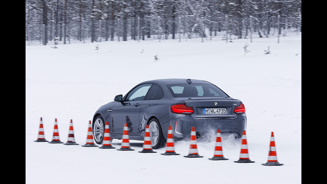 sportauto Winterreifentest 2018, BMW M2, Traktion