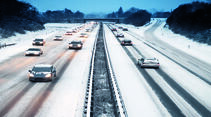 verschneite Autobahn